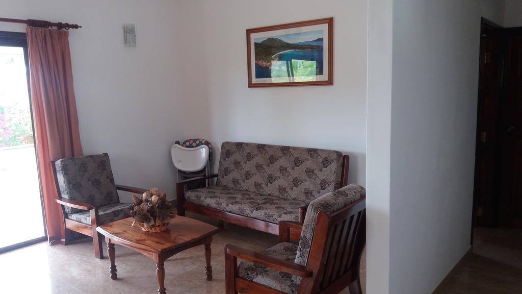Maison Belle Baie Baie Sainte Anne エクステリア 写真